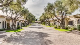 Photo #5: 6163340 Listing