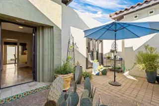 Photo #4: 6163426 Listing