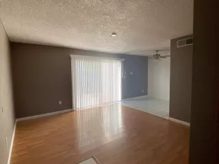 Photo #4: 6163427 Listing