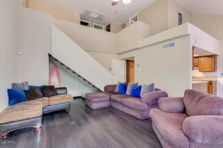 Photo #5: 6163591 Listing