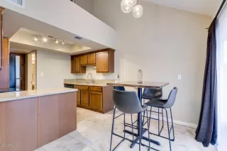 Photo #6: 6163591 Listing