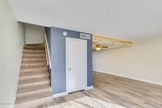 Photo #4: 6163602 Listing