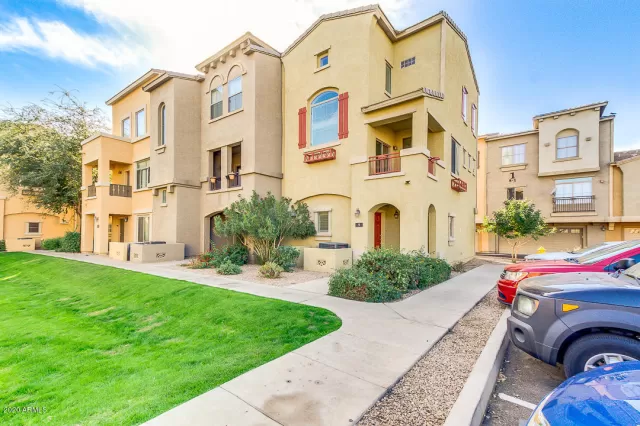 MLS: 6163711 Condo For Sale
