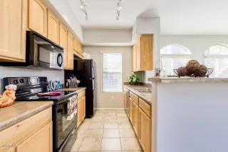 Photo #2: 6163711 Listing 