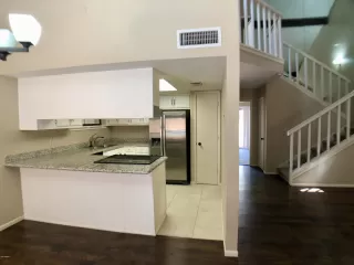 Photo #5: 6163779 Listing 