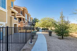 Photo #2: 6163812 Listing