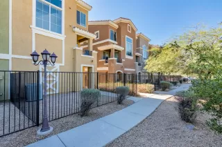 Photo #3: 6163812 Listing