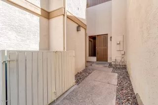 Photo #4: 6163916 Listing