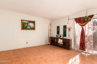 Photo #6: 6164166 Listing