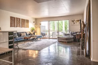 Photo #4: 6164196 Listing