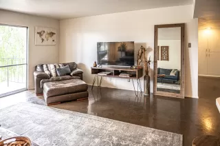 Photo #6: 6164196 Listing