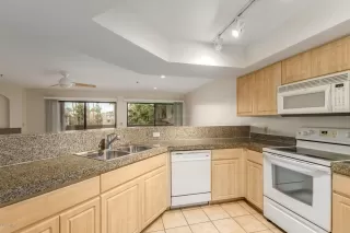 Photo #6: 6164273 Listing