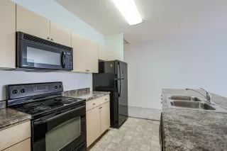Photo #2: 6164539 Listing