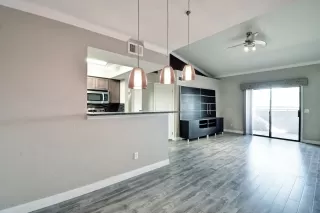 Photo #5: 6164695 Listing 