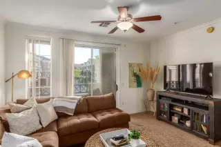 Photo #3: 6164807 Listing