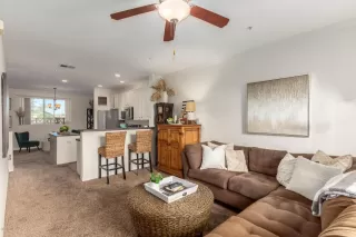 Photo #4: 6164807 Listing