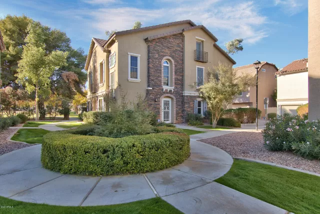 MLS: 6164985 Condo For Sale