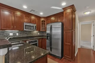 Photo #2: 6164985 Listing