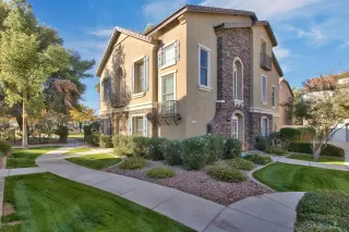 Photo #5: 6164985 Listing