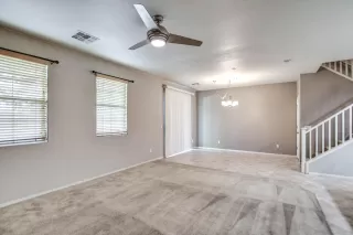 Photo #3: 6165121 Listing