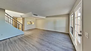 Photo #6: 6165232 Listing