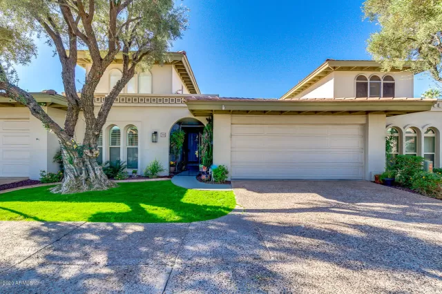 MLS: 6165250 Condo For Sale