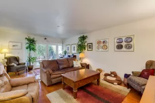 Photo #5: 6165250 Listing