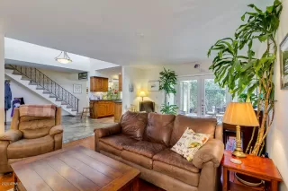 Photo #6: 6165250 Listing