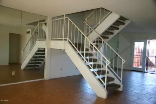 Photo #3: 6165257 Listing