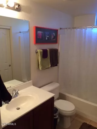 Photo #4: 6165302 Listing