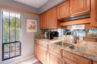 Photo #5: 6165303 Listing