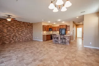 Photo #3: 6165313 Listing