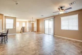 Photo #4: 6165313 Listing