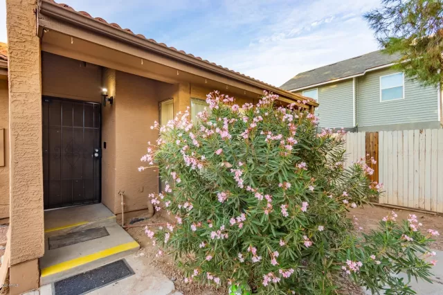 MLS: 6165432 Condo For Sale