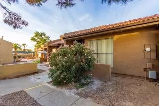 Photo #2: 6165432 Listing