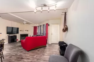 Photo #4: 6165432 Listing