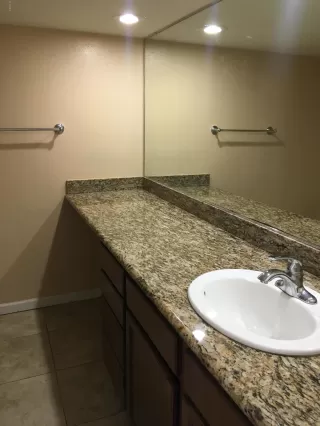 Photo #5: 6165475 Listing