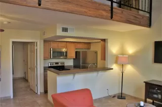 Photo #6: 6165488 Listing