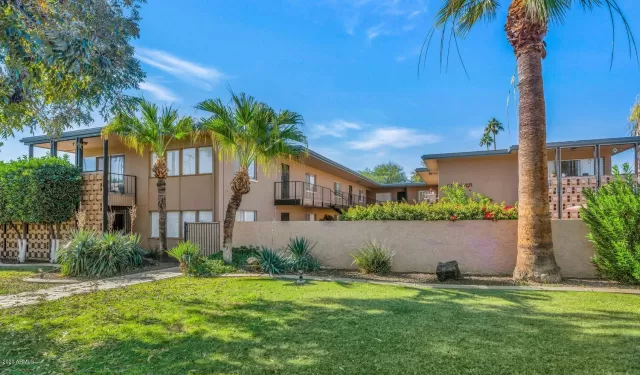 MLS: 6165551 Condo For Sale