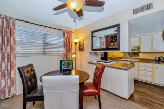 Photo #2: 6165551 Listing