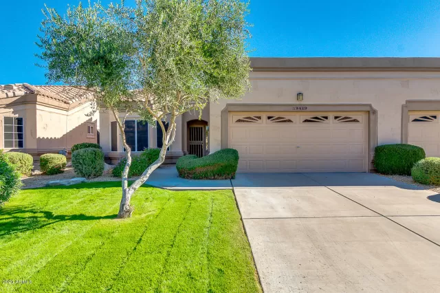 MLS: 6165566 Condo For Sale