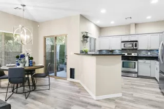 Photo #5: 6165630 Listing 