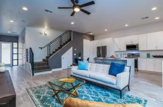 Photo #5: 6165869 Listing