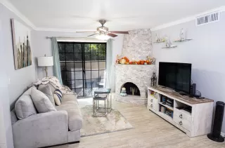 Photo #4: 6165932 Listing 