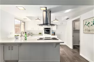 Photo #1: 6166080 Listing