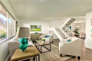 Photo #5: 6166080 Listing