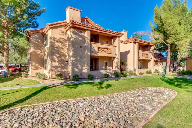 MLS: 6166153 Condo For Sale