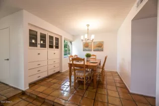 Photo #5: 6166396 Listing