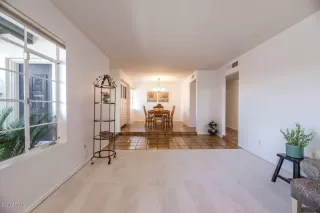 Photo #6: 6166396 Listing