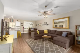 Photo #6: 6166841 Listing